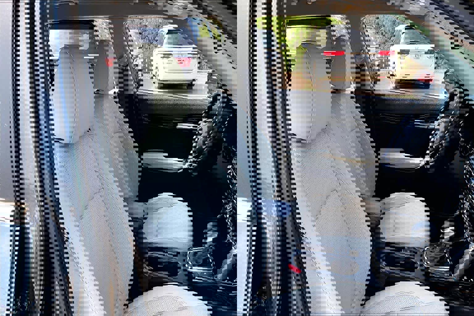 Used 2023 Kia Seltos SX image 9