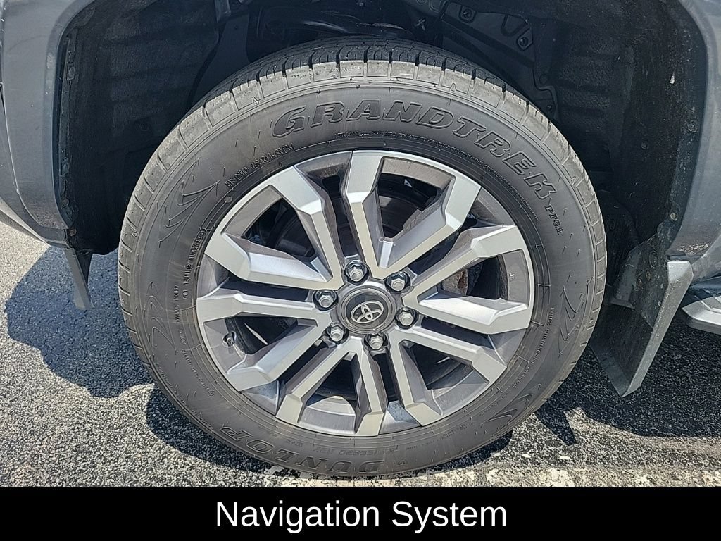 Used 2025 Toyota 4Runner Limited w/ Tow Technology Package AWD/4WD image 10