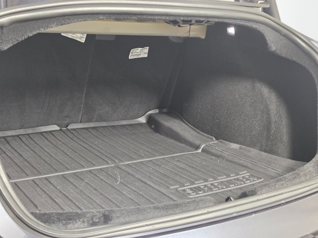 Used 2025 Tesla Model 3 Long Range RWD image 28