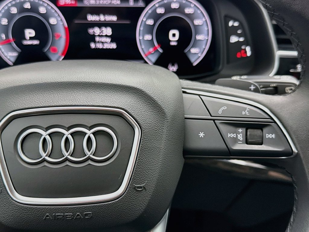 Used 2023 Audi Q7 3.0T Premium Plus w/ Premium Plus Package AWD/4WD image 12