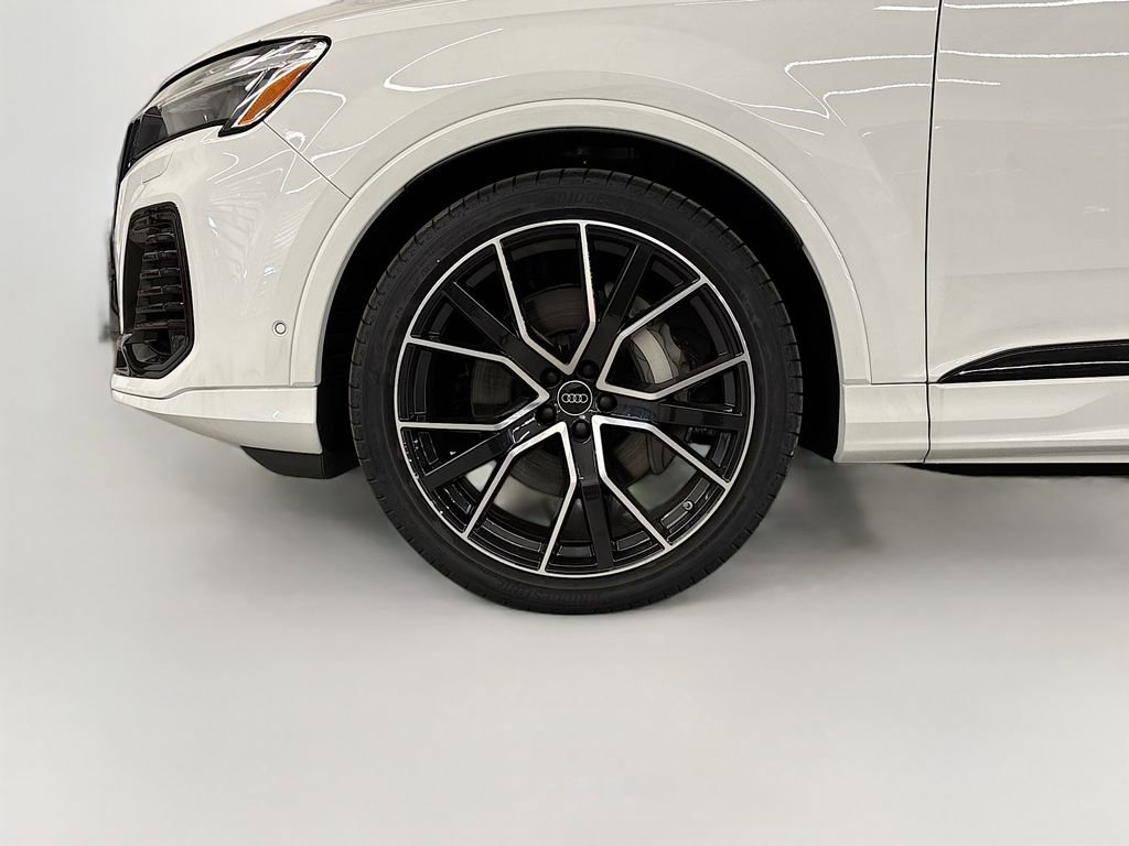 New 2025 Audi Q7 3.0T Premium Plus image 24