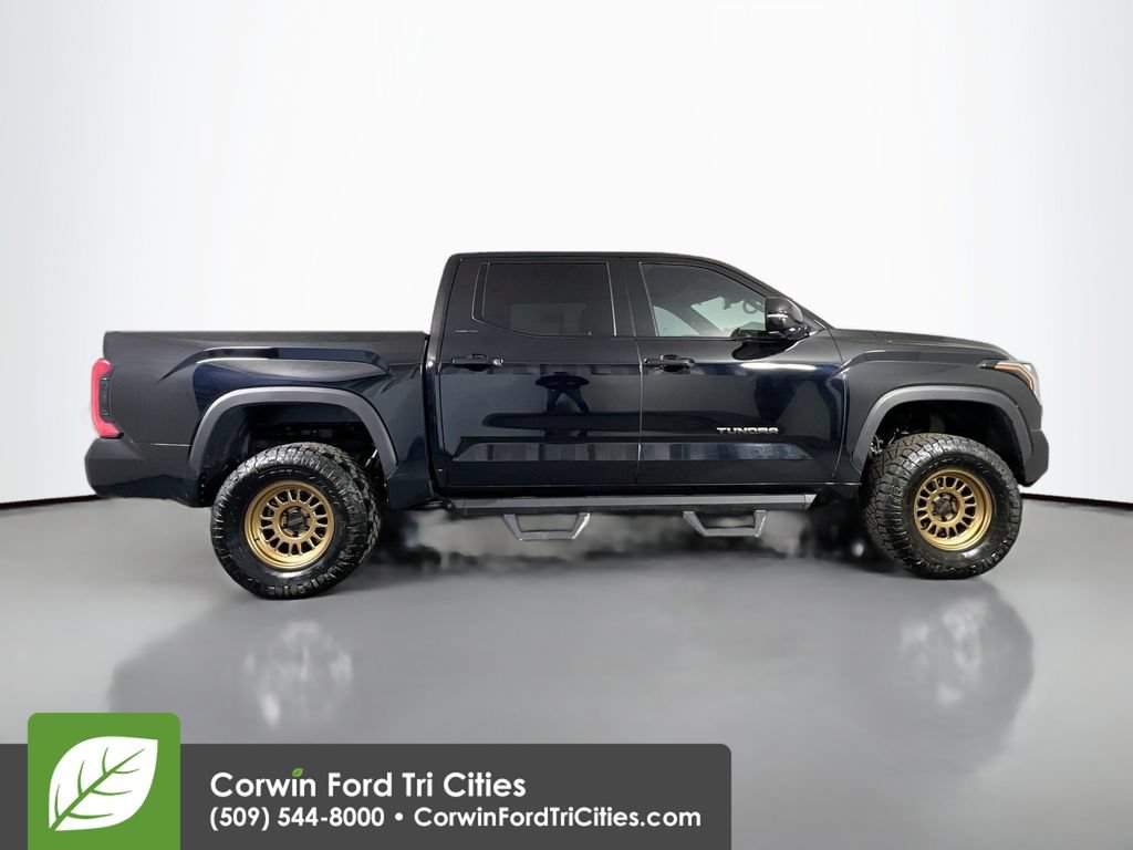 Used 2025 Toyota Tundra Limited AWD/4WD image 17