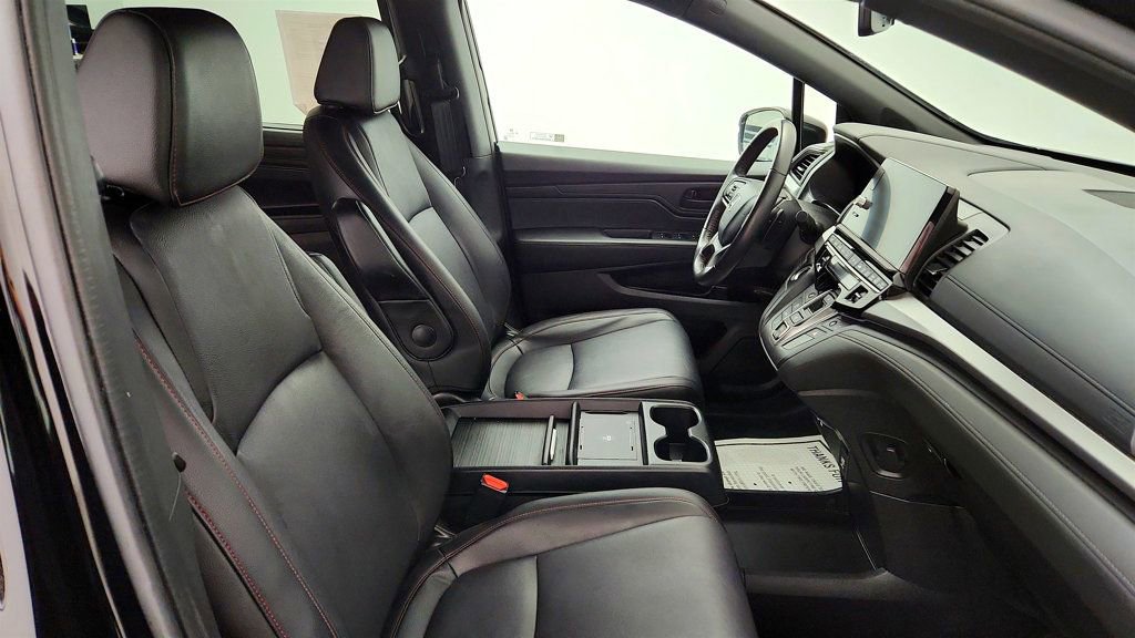 Used 2025 Honda Odyssey Sport-L image 25