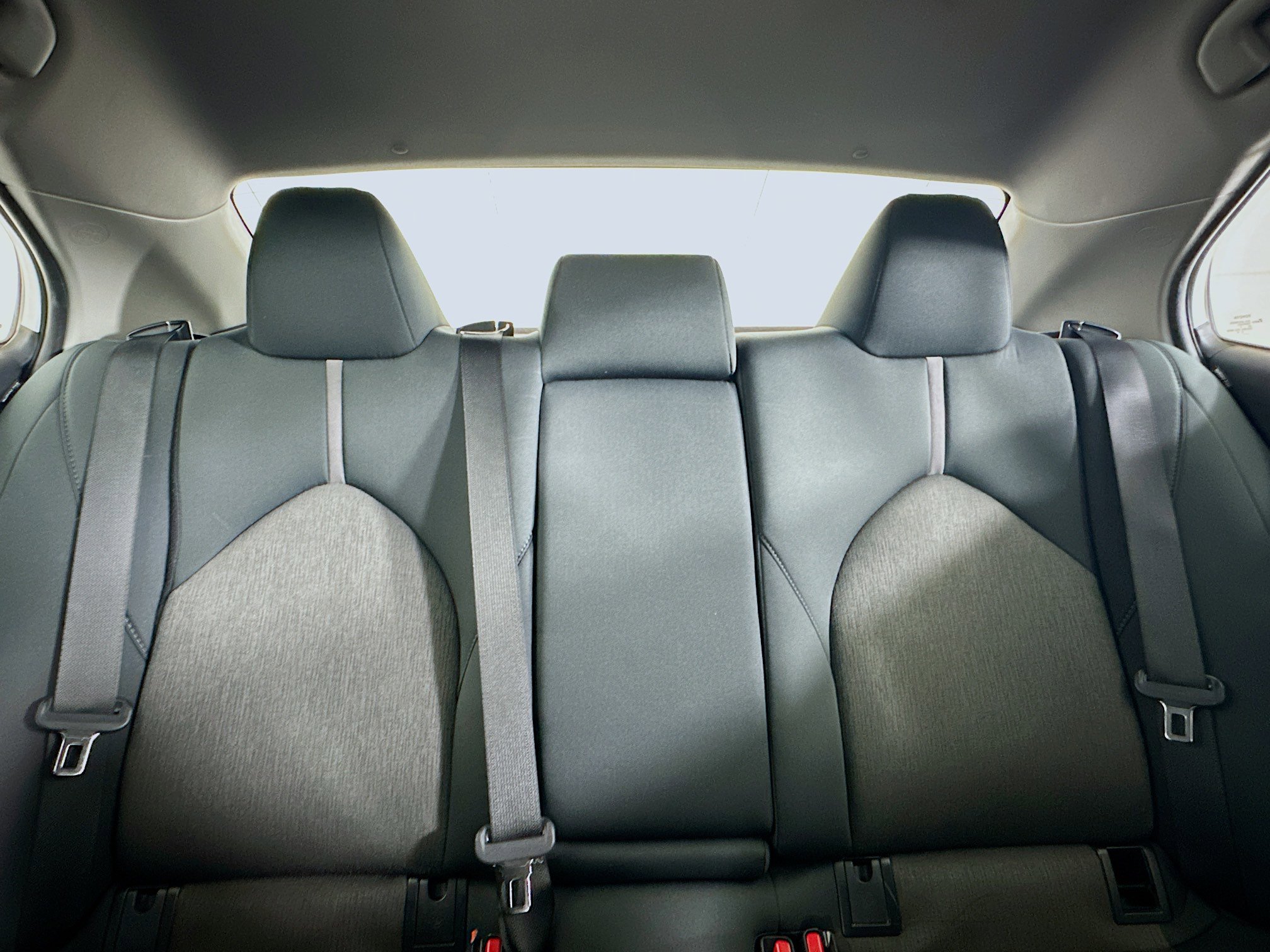 Used 2023 Toyota Camry LE FWD image 29