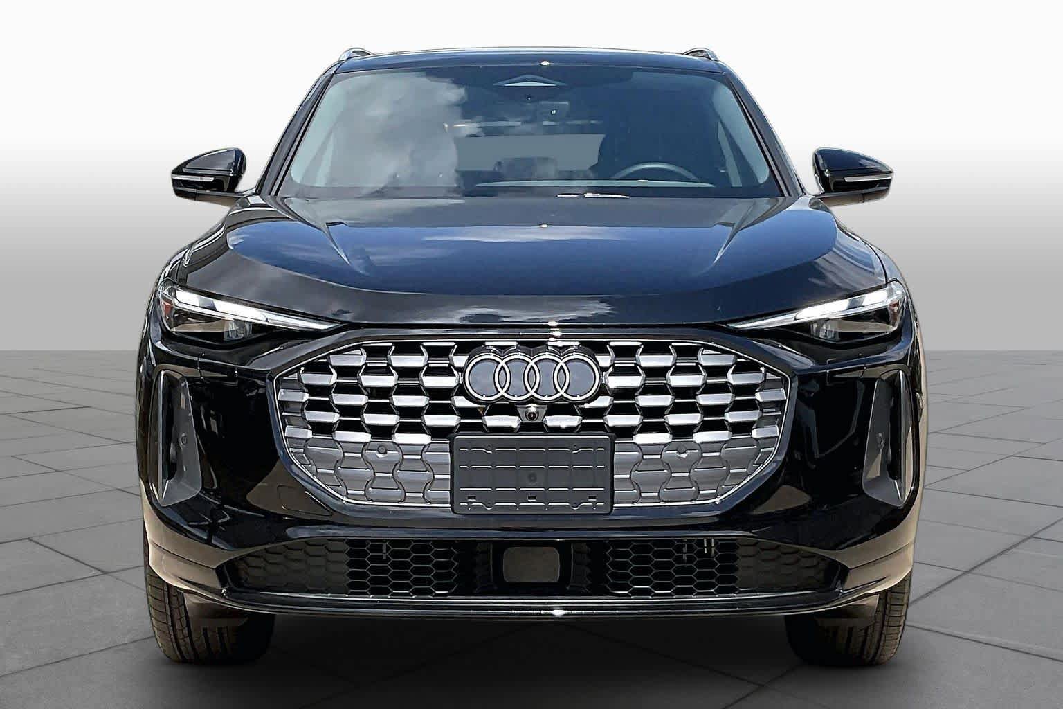 Certified 2025 Audi Q5 Premium w/ Convenience Package AWD/4WD image 4