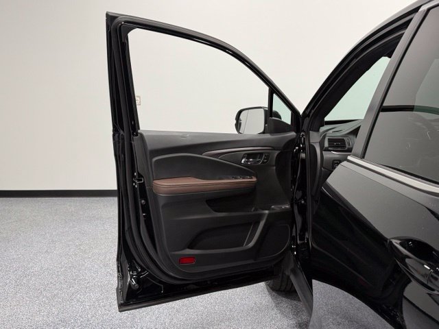 Used 2025 Honda Ridgeline RTL image 10