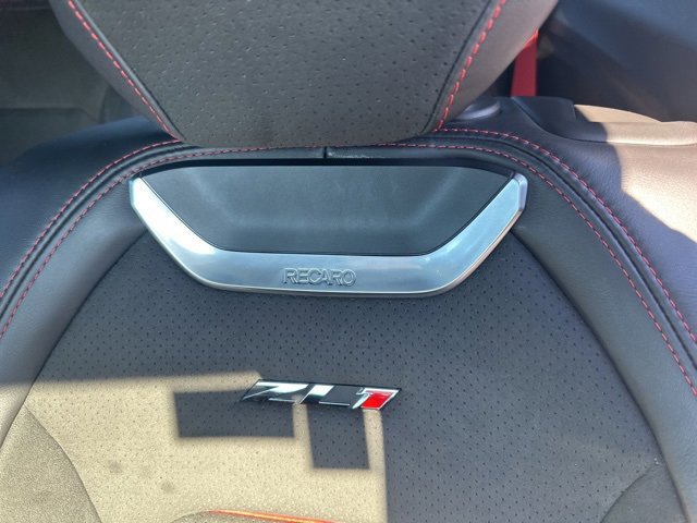 Used 2021 Chevrolet Camaro ZL1 image 30