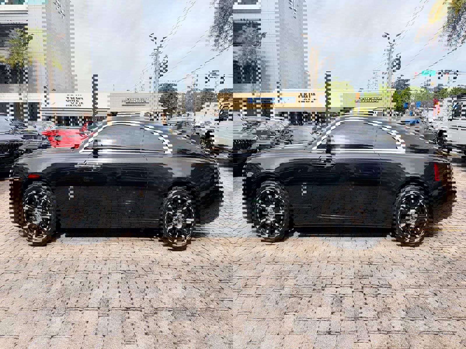 Used 2016 Rolls-Royce Wraith image 18