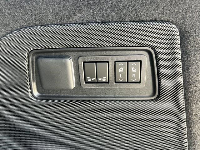 New 2026 Cadillac Escalade ESV Platinum Luxury AWD/4WD image 27