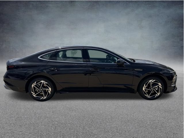 New 2026 Hyundai Sonata SEL FWD image 11