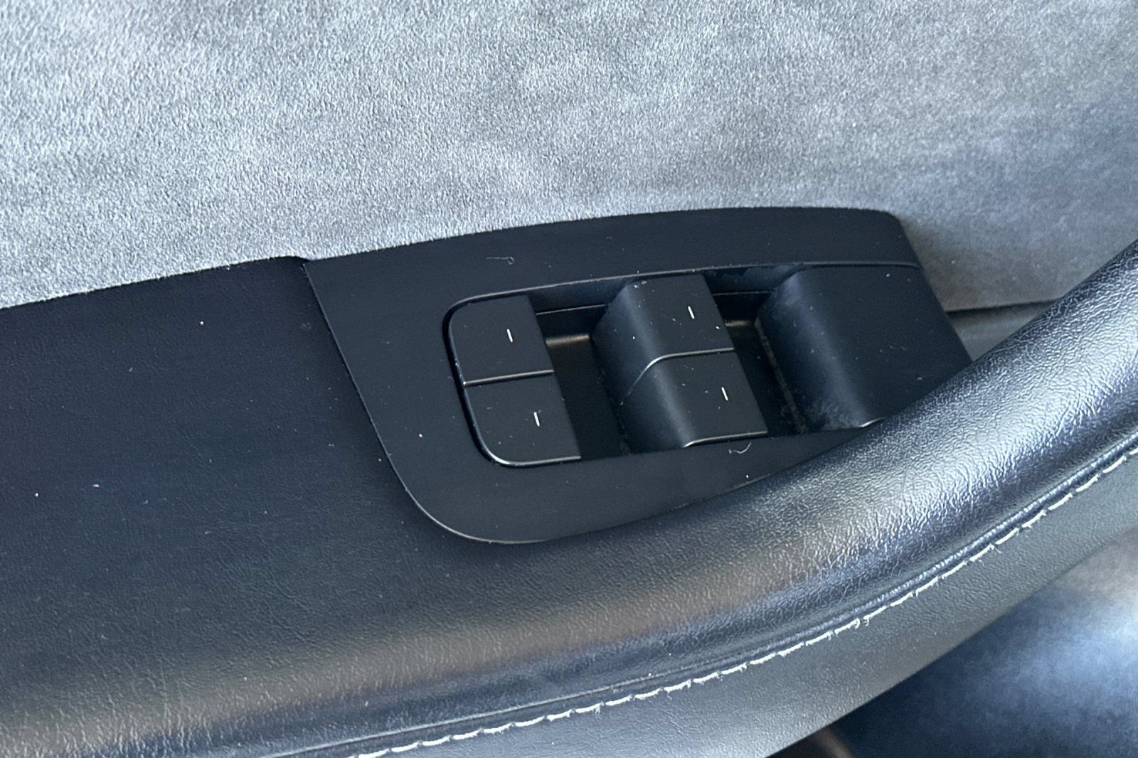Used 2023 Tesla Model 3 Standard Range RWD image 12