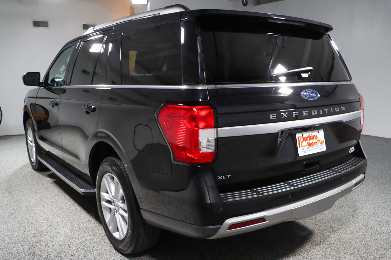 Used 2022 Ford Expedition XLT image 9