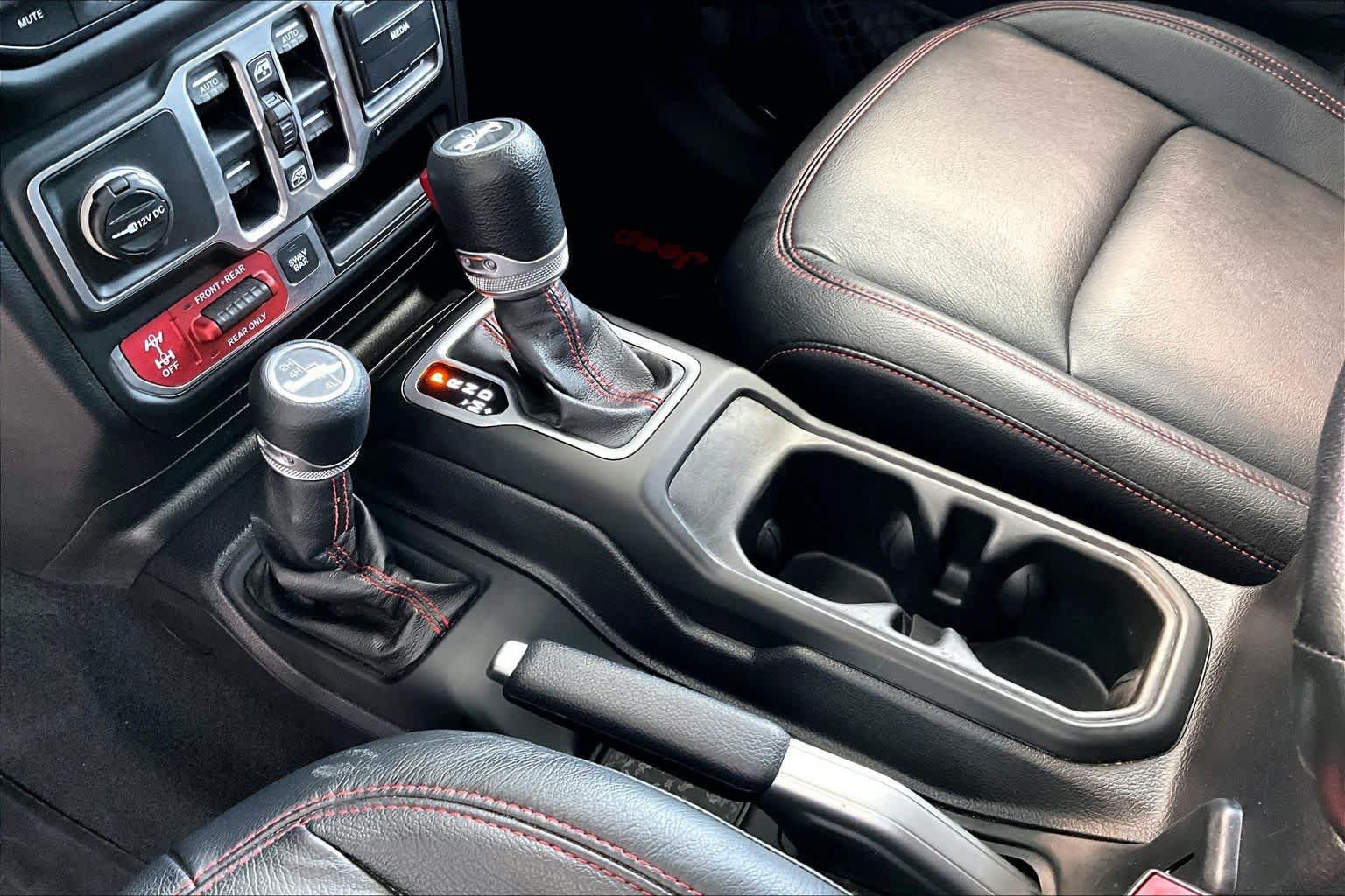 Used 2018 Jeep Wrangler Unlimited Rubicon AWD/4WD image 18