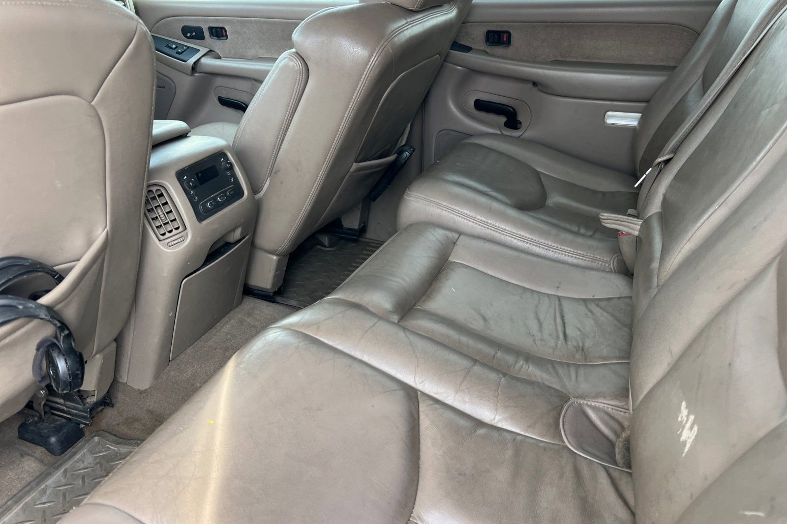 Used 2003 Chevrolet Silverado 2500 LT image 9