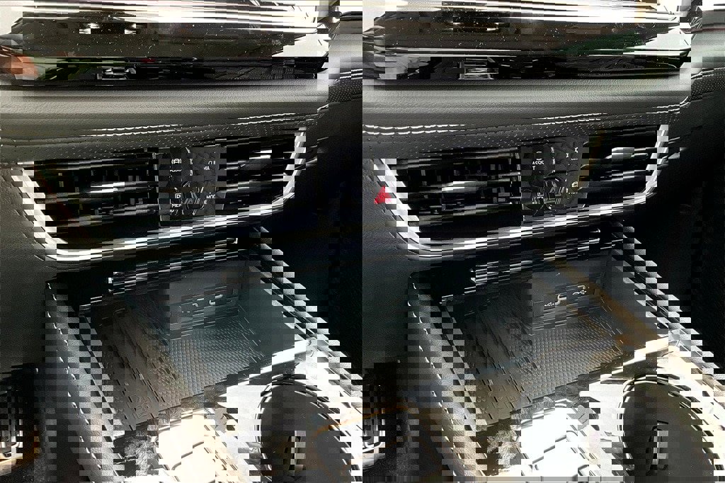 New 2026 Volkswagen Atlas SEL Premium R-Line image 27