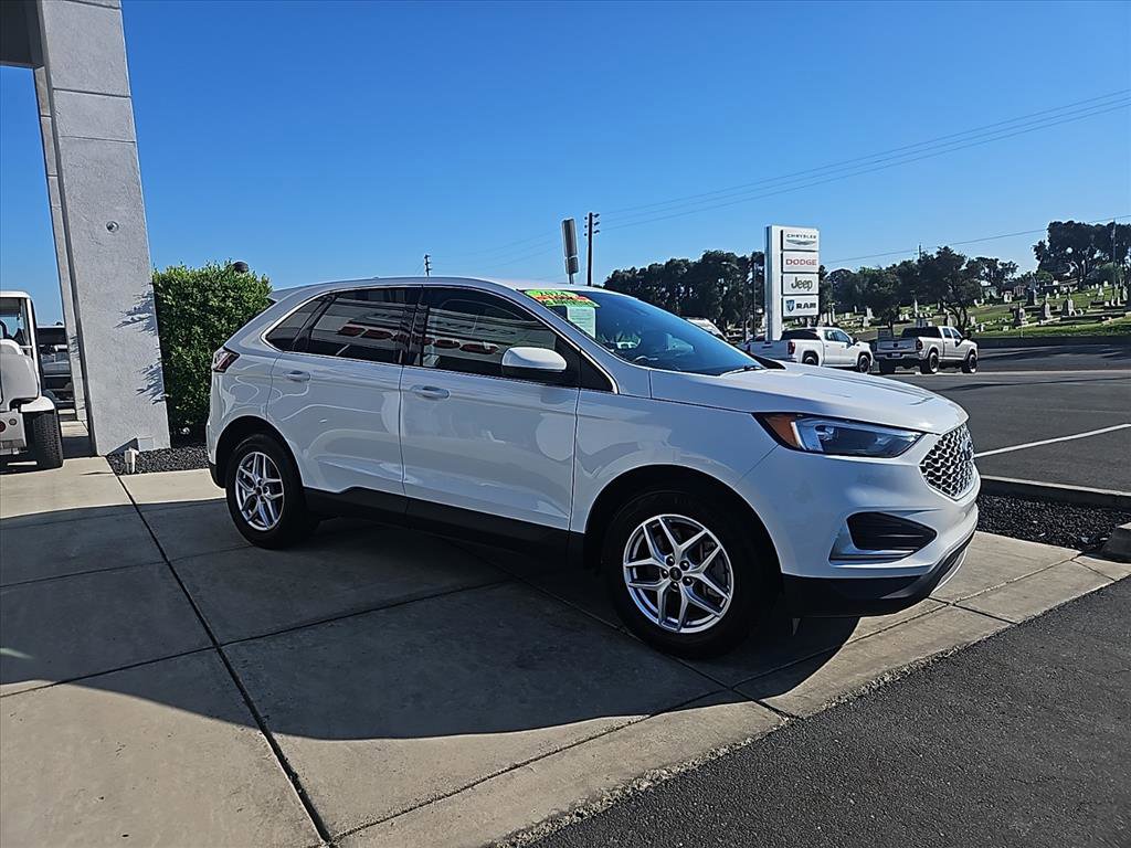 Used 2024 Ford Edge SEL image 7