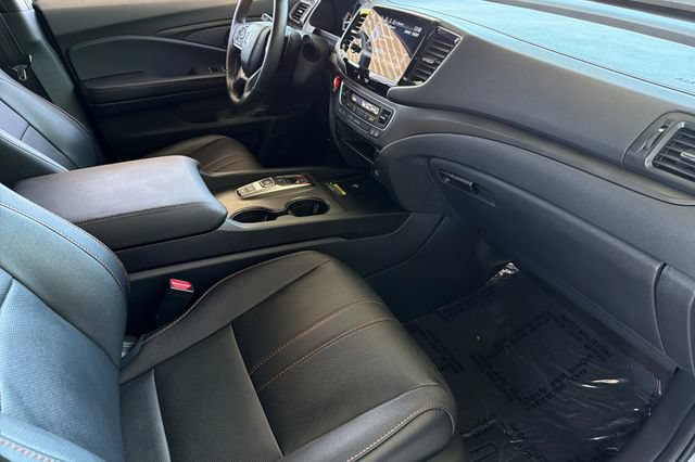 Certified 2025 Honda Passport TrailSport image 20