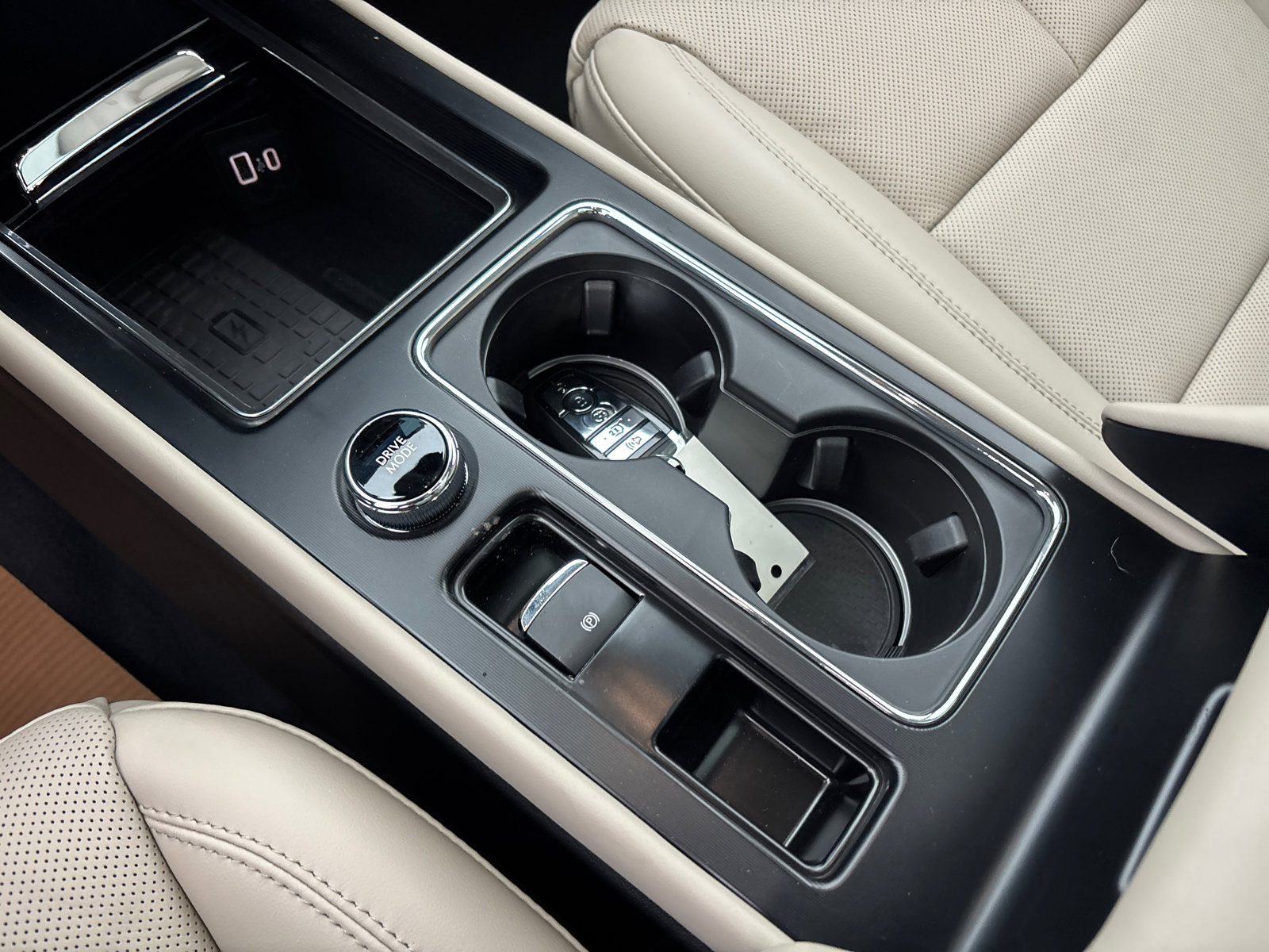 New 2026 Lincoln Corsair Grand Touring image 24