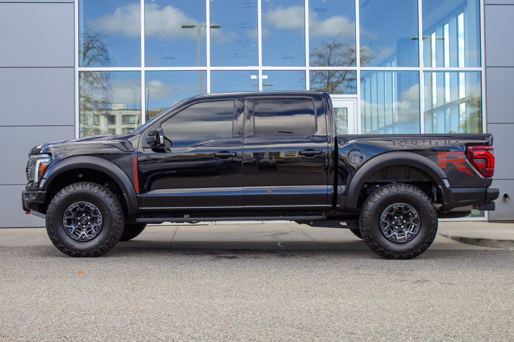 Used 2025 Ford F150 Raptor w/ Equipment Group 803A Raptor R AWD/4WD image 7