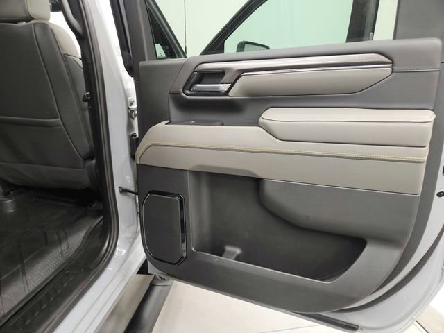 Used 2025 Chevrolet Silverado 2500 ZR2 w/ Technology Package image 44