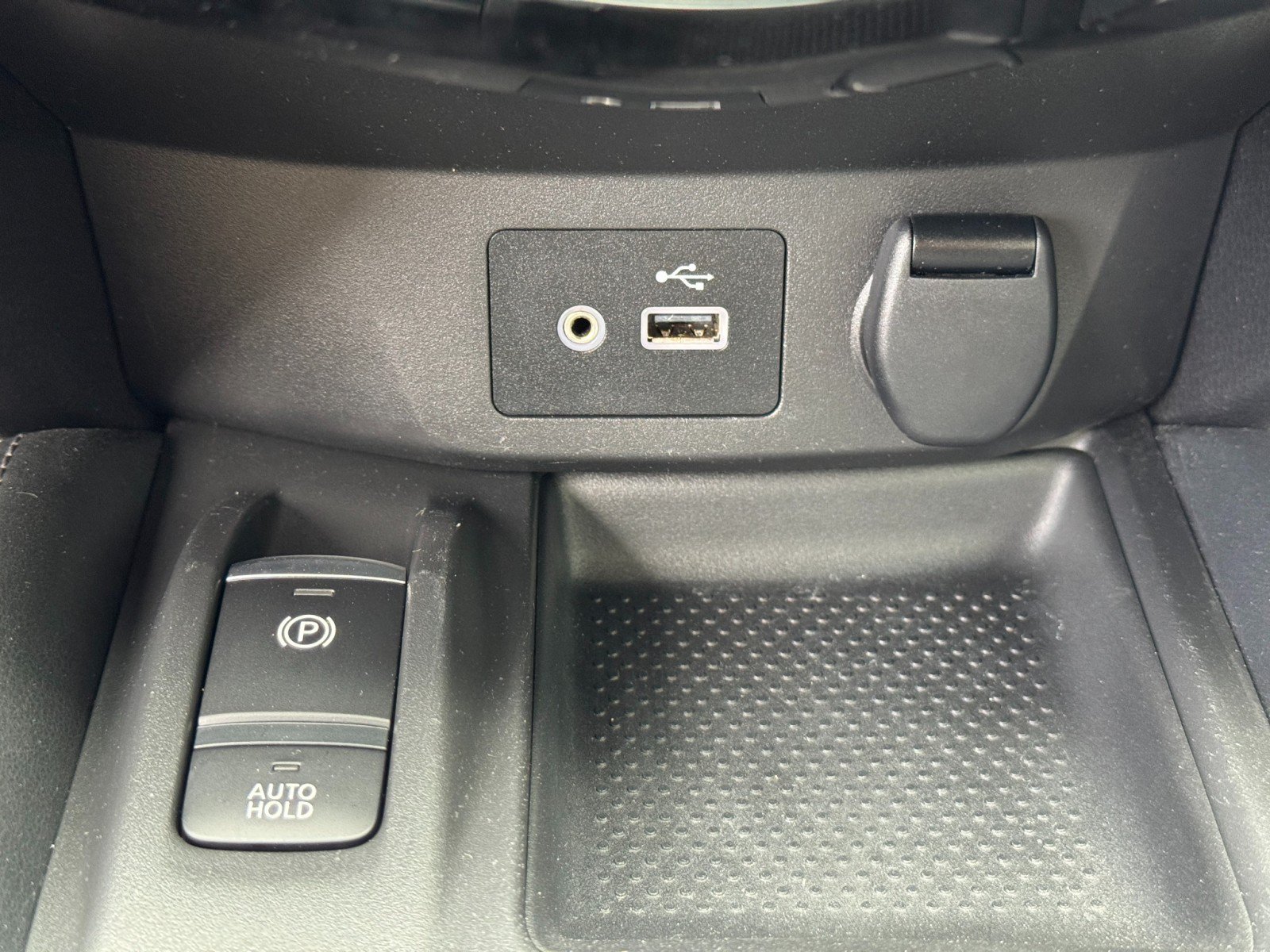 Used 2018 Nissan Rogue SL w/ Premium Package AWD/4WD image 28