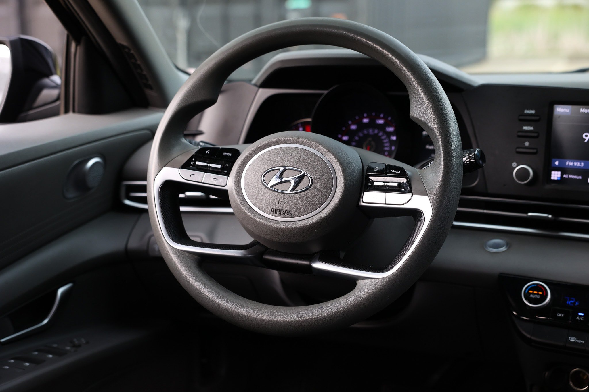 Used 2021 Hyundai Elantra SEL FWD image 32