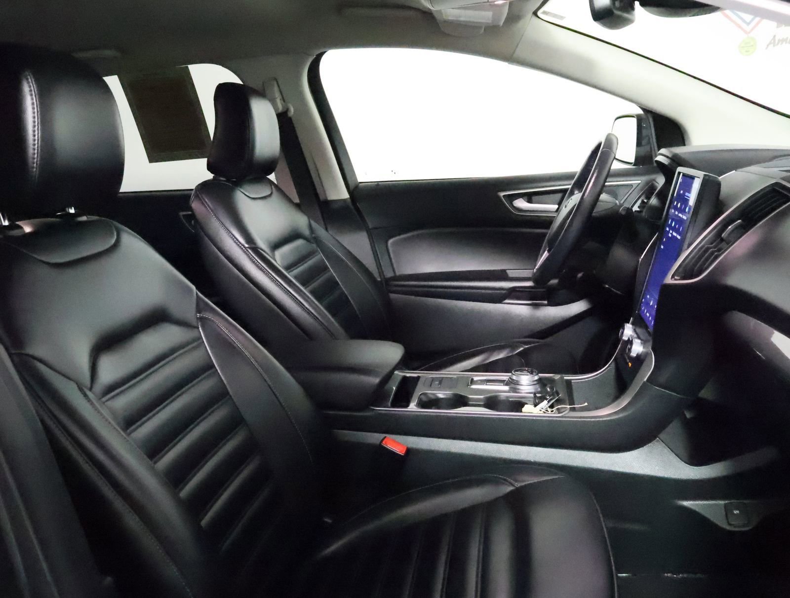 Used 2023 Ford Edge SEL image 49