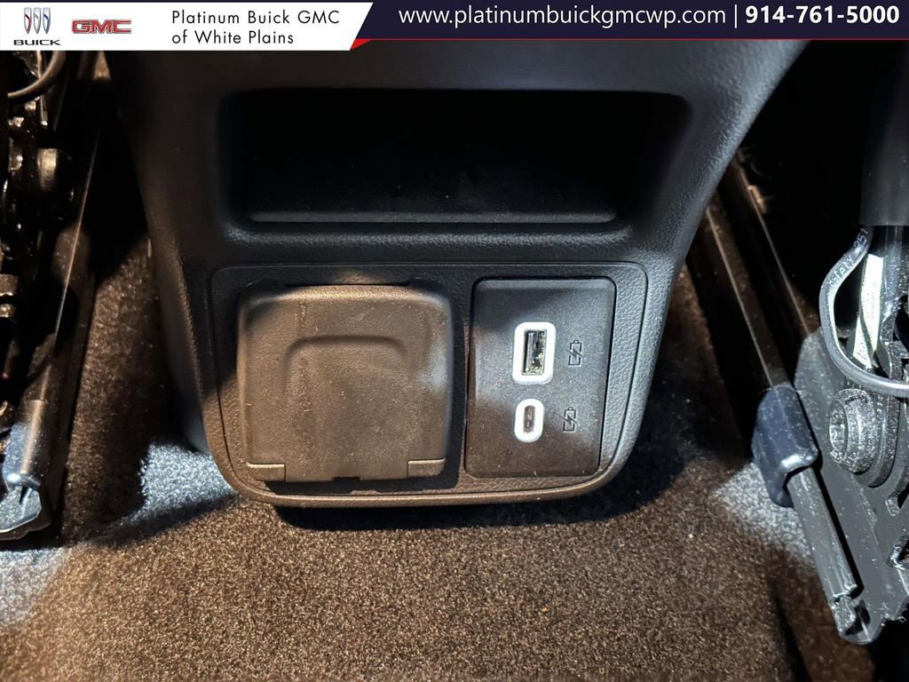 Used 2022 Buick Encore GX Essence w/ Advanced Technology Package image 17