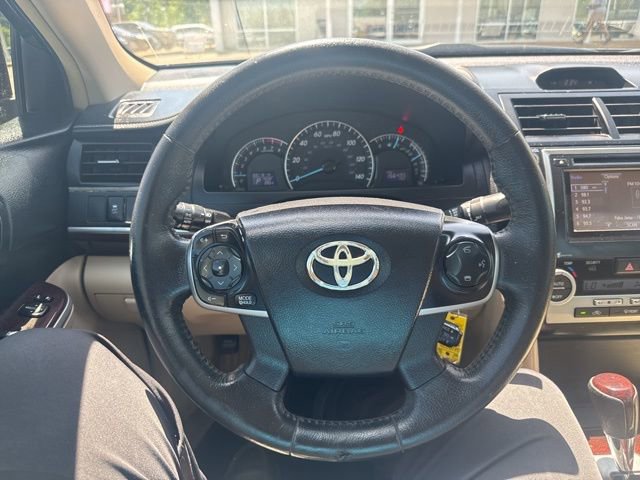 Used 2014 Toyota Camry XLE FWD image 16