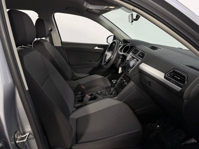 Used 2020 Volkswagen Tiguan S image 12