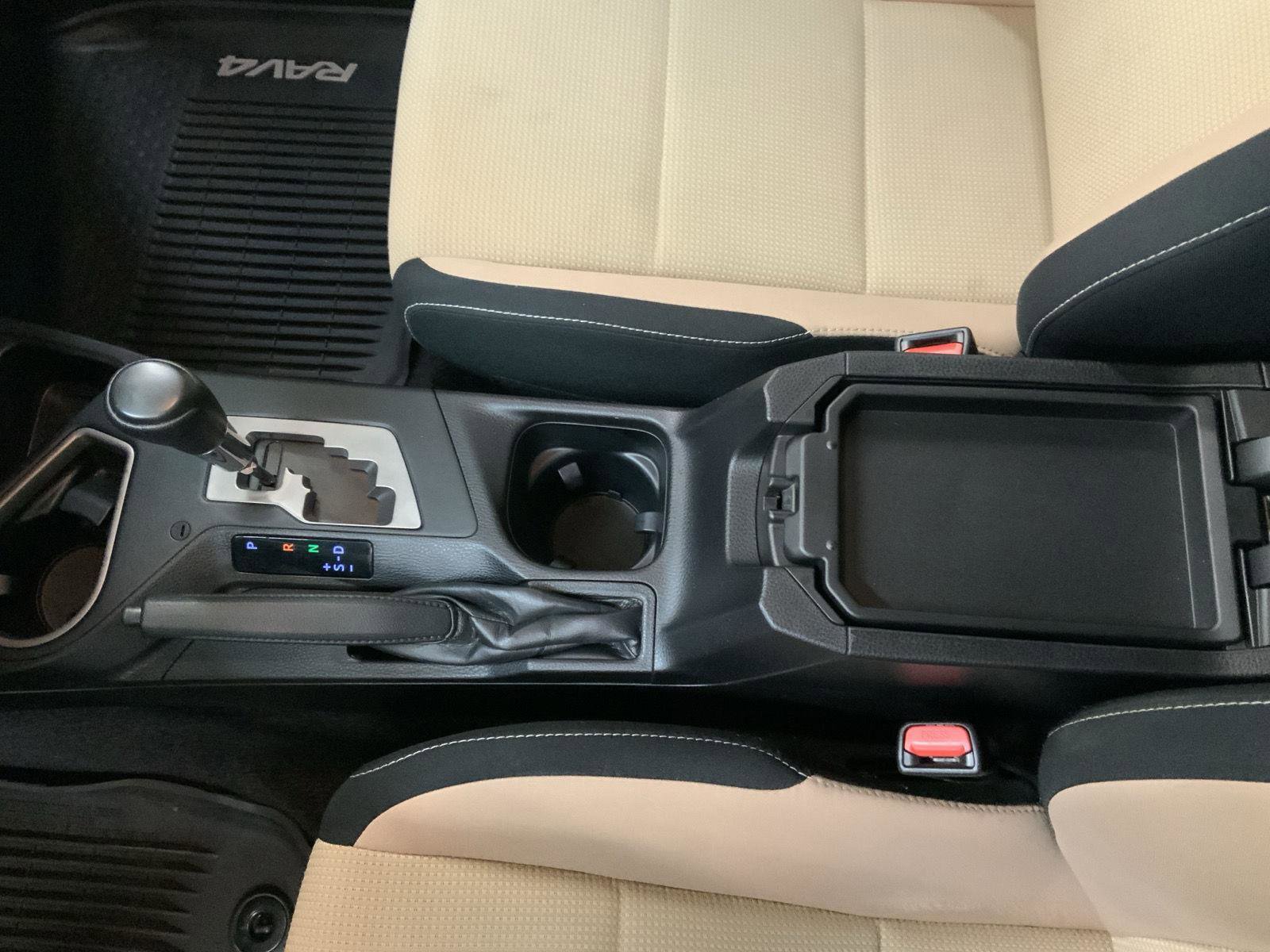 Used 2016 Toyota RAV4 XLE FWD image 21