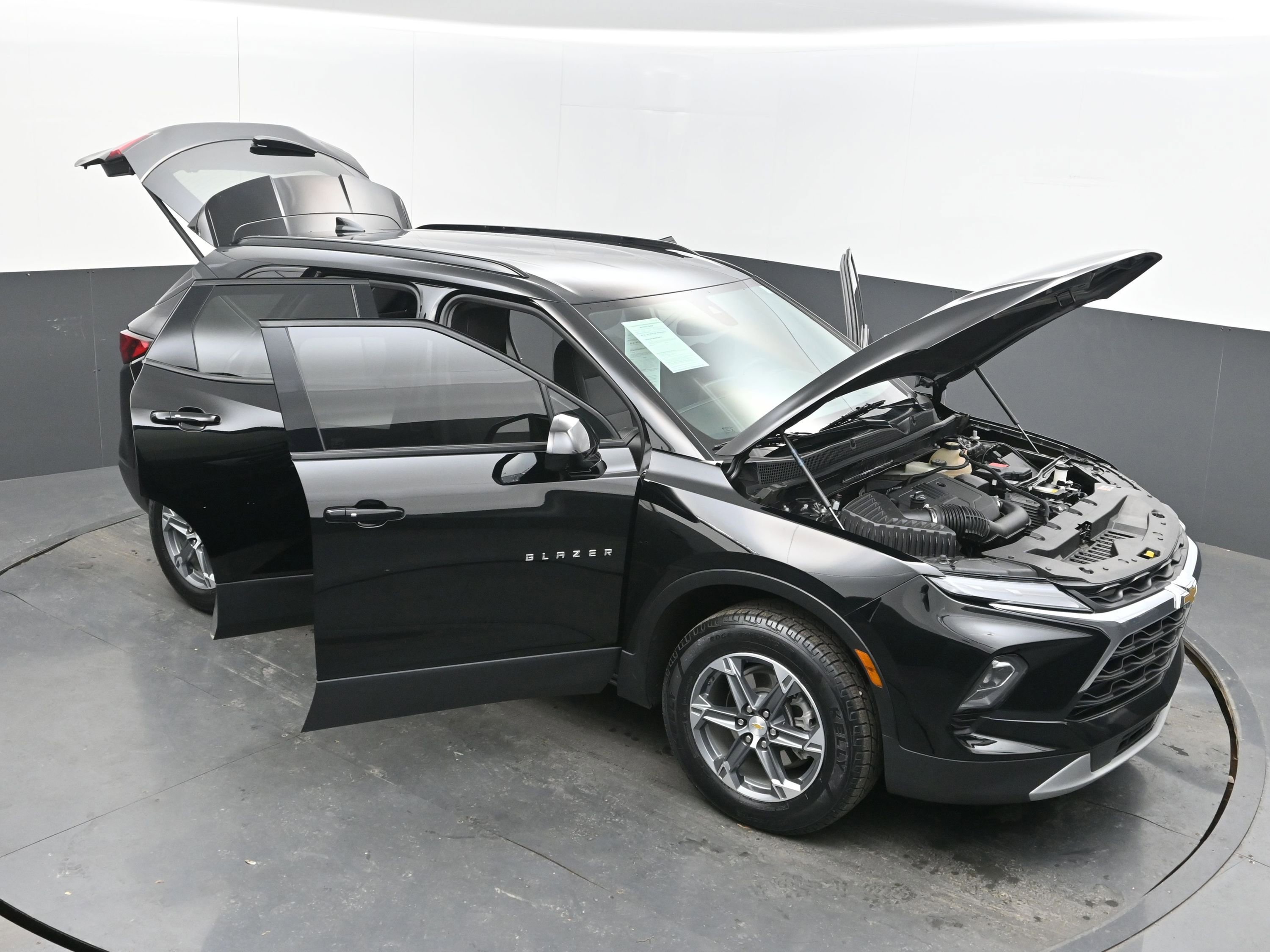 Used 2023 Chevrolet Blazer LT w/ Convenience Package image 36