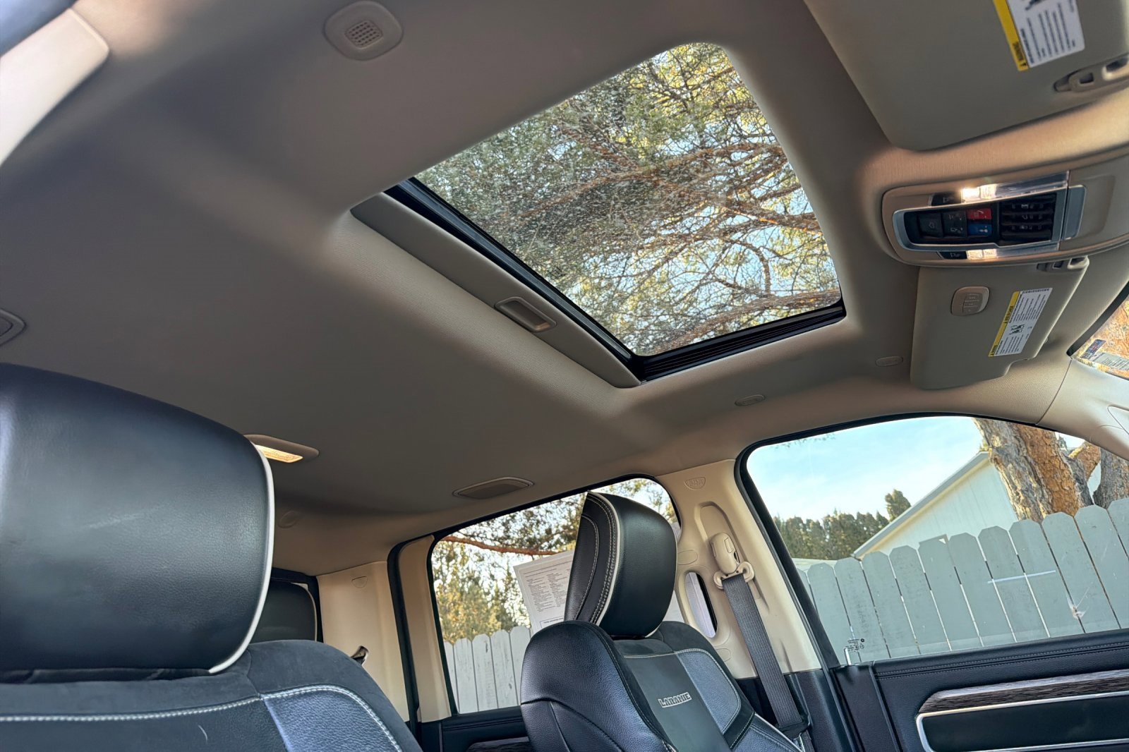 Used 2020 RAM 3500 Laramie image 16