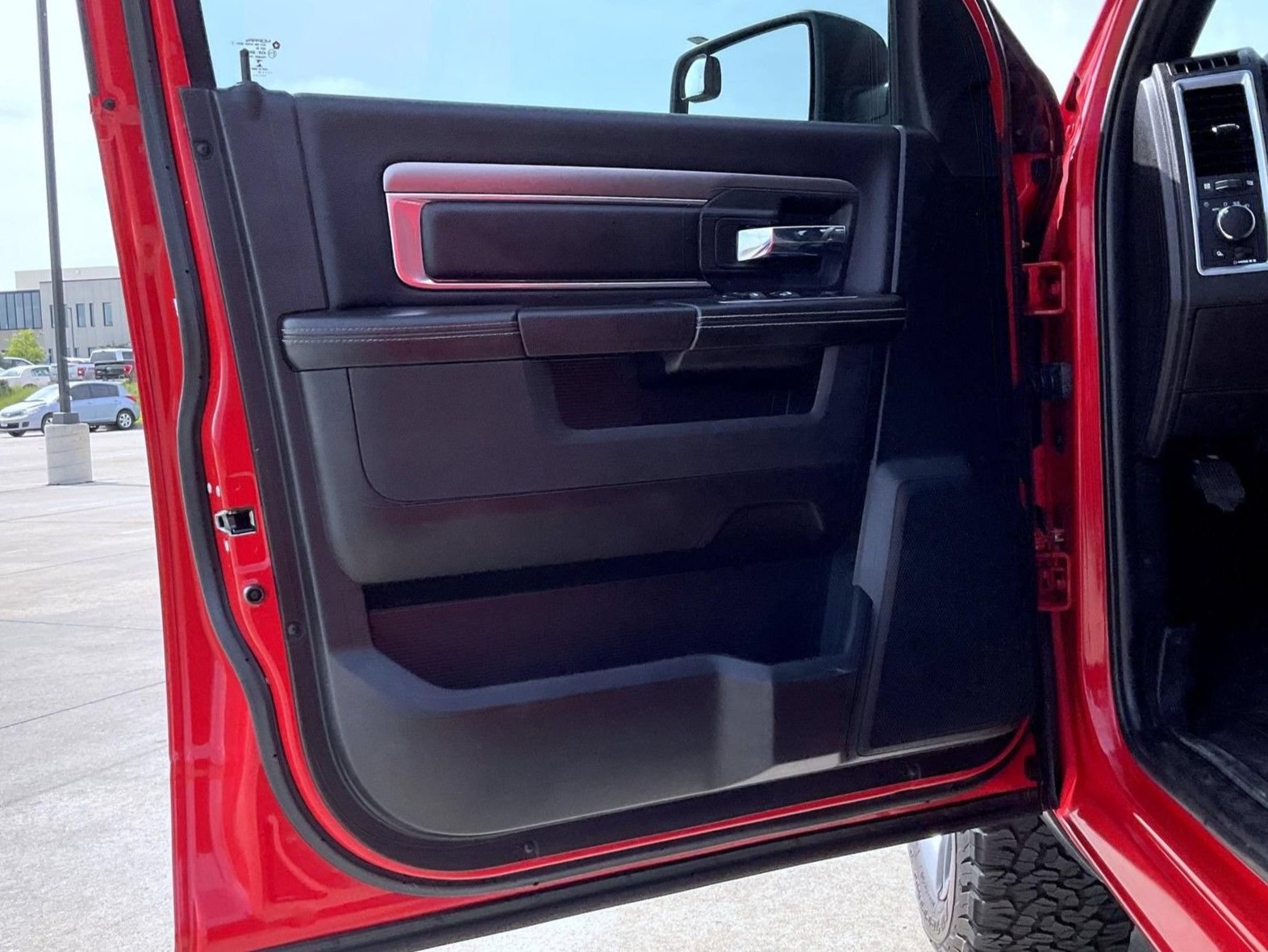 Used 2021 RAM 1500 Warlock w/ Electronics Group AWD/4WD image 9