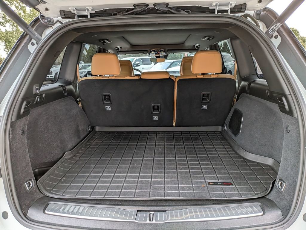 Used 2024 Jeep Grand Cherokee Summit image 32