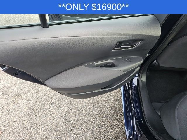 Used 2024 Toyota Corolla LE image 28