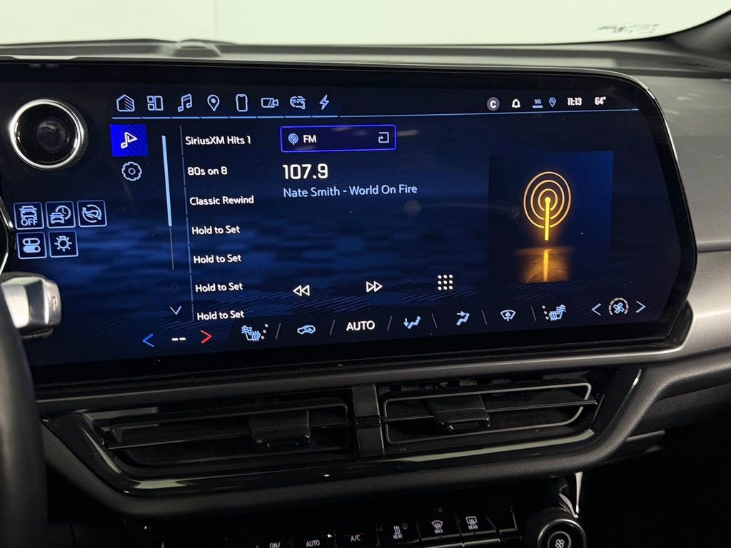 Used 2024 Chevrolet Equinox EV RS image 17