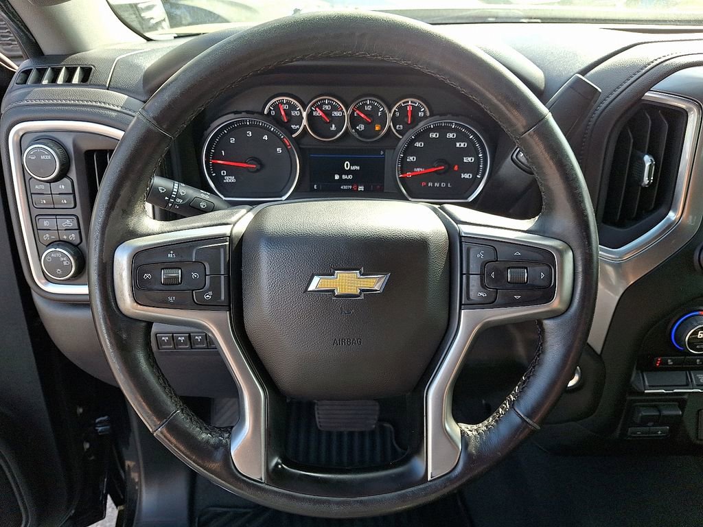Used 2022 Chevrolet Silverado 2500 LT w/ Convenience Package image 18