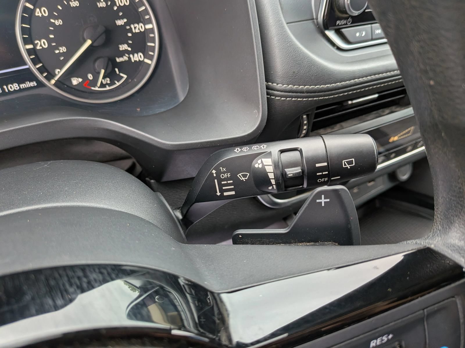 Used 2023 Nissan Rogue SV AWD/4WD image 46