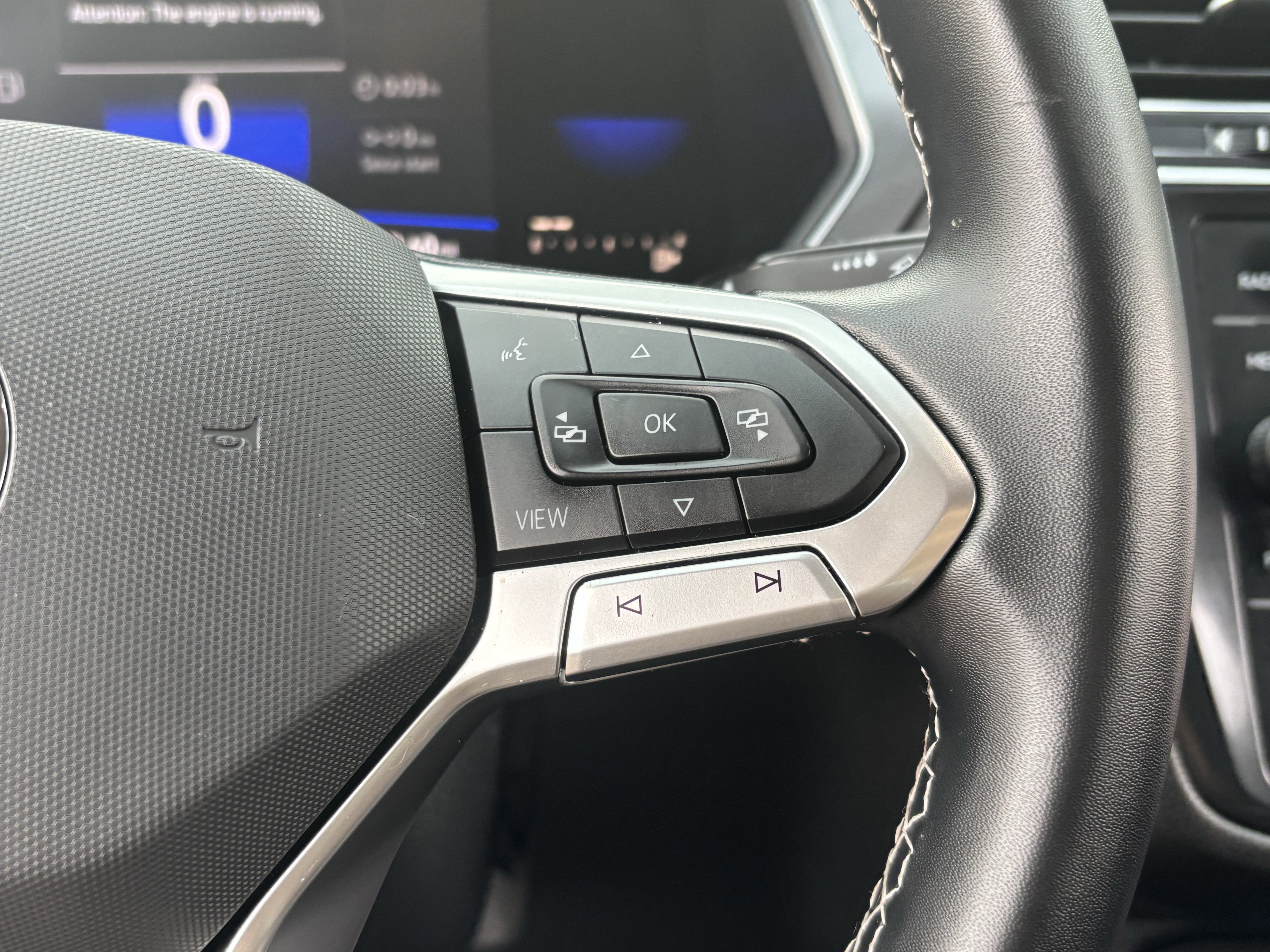 Used 2022 Volkswagen Tiguan SE image 27