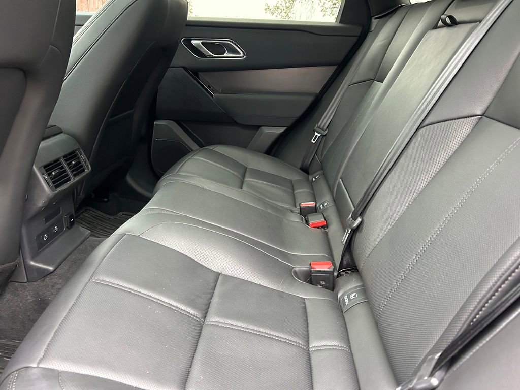 Used 2025 Land Rover Range Rover Velar Dynamic SE image 15