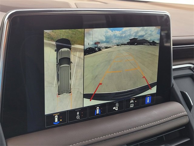 Used 2023 Chevrolet Suburban High Country image 16