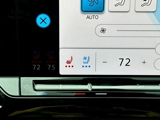 New 2026 Volkswagen Atlas SE image 25