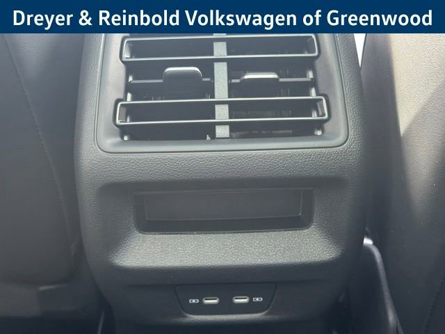New 2026 Volkswagen Tiguan SE image 29