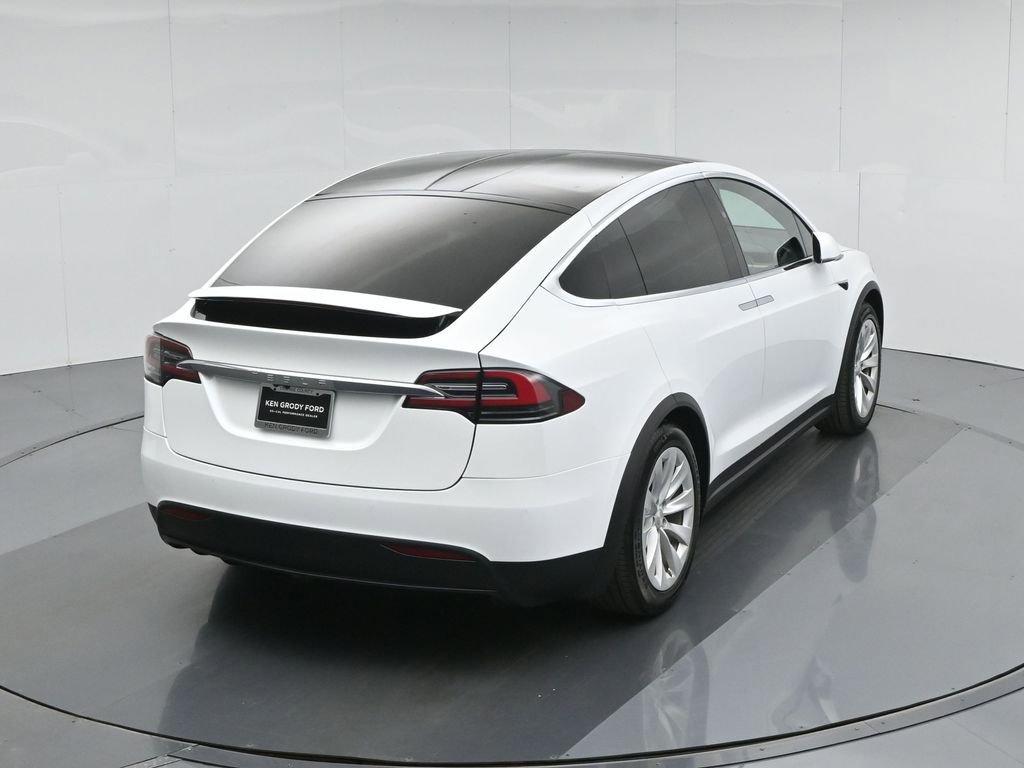 Used 2020 Tesla Model X Long Range image 32