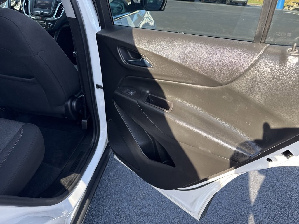 Used 2020 Chevrolet Equinox LT image 24