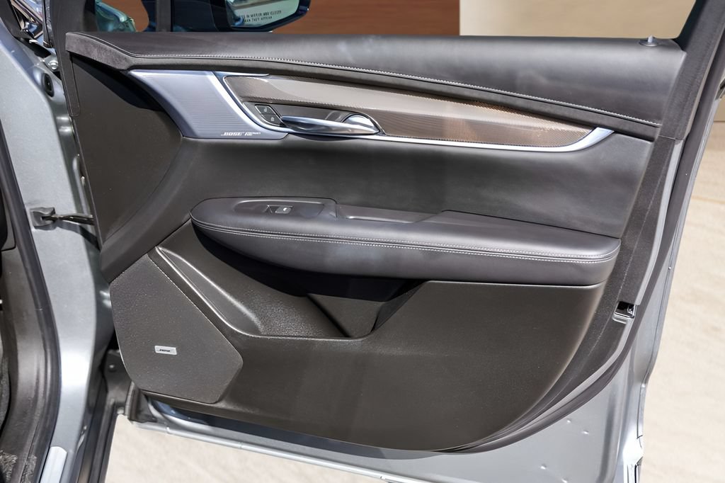 Certified 2024 Cadillac XT6 Sport w/ Platinum Package AWD/4WD image 30