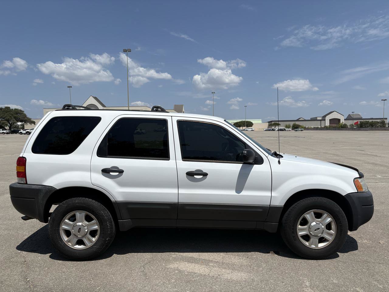 Used 2004 Ford Escape XLT FWD image 6