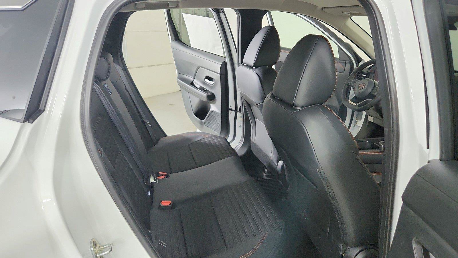New 2027 Nissan Kicks SV AWD/4WD image 26