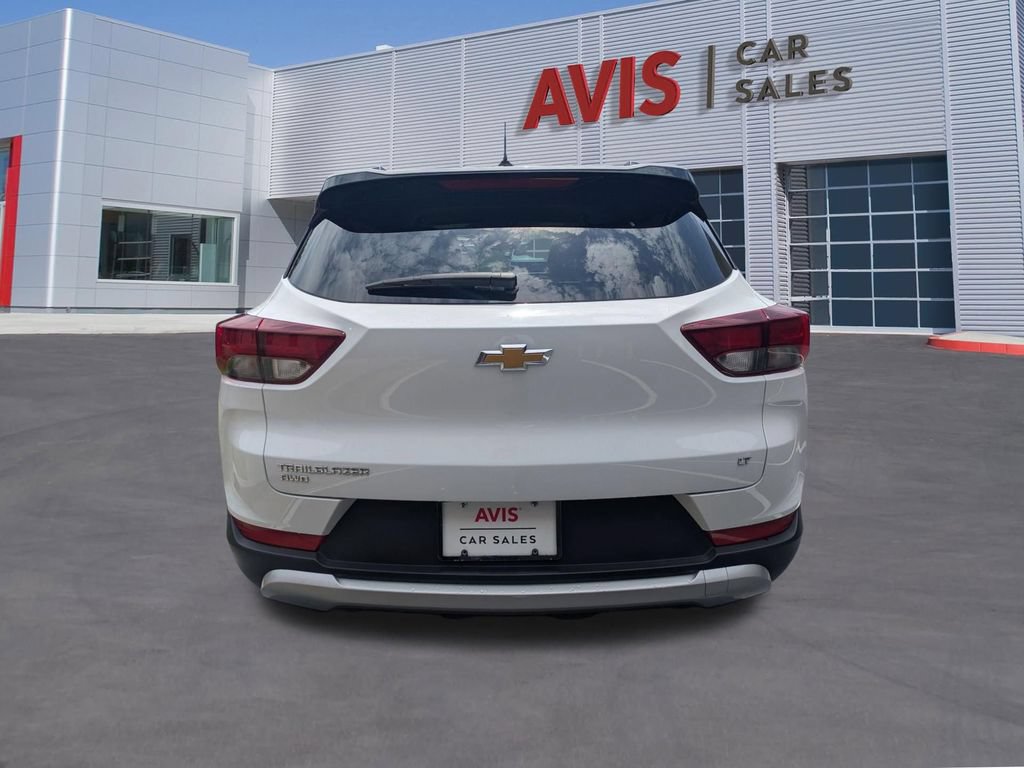 Used 2025 Chevrolet TrailBlazer LT AWD/4WD image 7